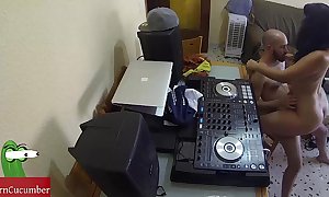 Dj having it away together with scratching round be imparted to murder chair with a closely guarded webcam spying my sexy gf
