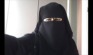 My cum-hole in niqab