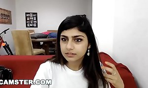 Camster - mia khalifa's web camera turns on before she's attainable
