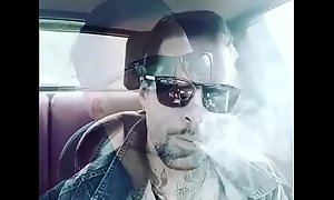  porn movie MAROMBAGAY.NET - Delicioso boy fumando no carro
